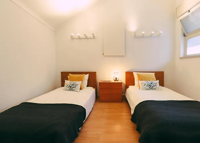Central Apartment - Viana City Centre
